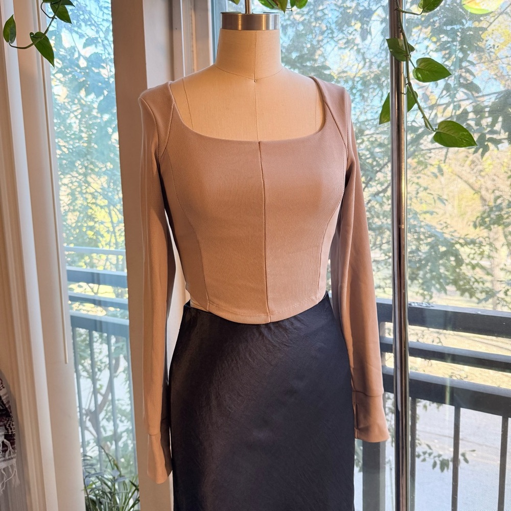 MOVE THEOLOGY XS Ribbed Corset Seam Long Sleeve Crop Top Beige Square Neck